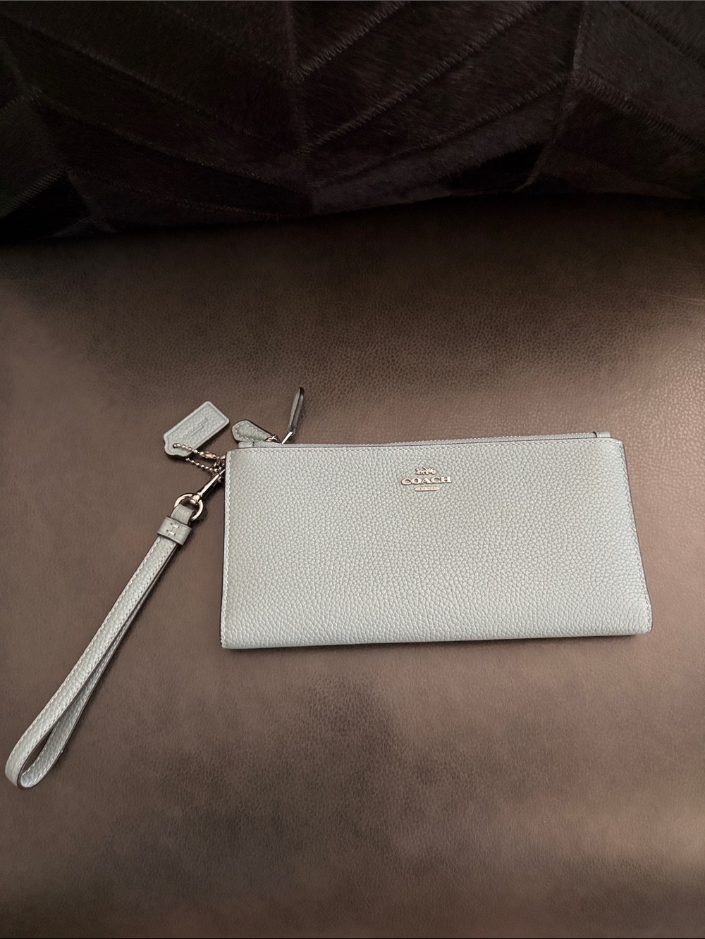 COACH Light Blue Gray Pebbled Leather Wristlet Wall Clutch with Detachable Strap